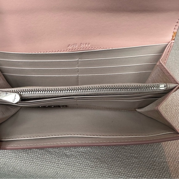 Salvatore Ferragamo Leather Bow Wallet - Picture 5 of 10